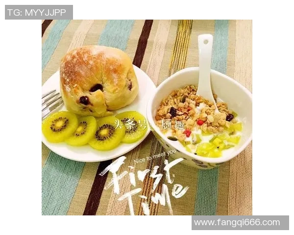 挑战足球球星一天的饮食揭秘从早餐到晚餐的营养均衡与能量补充